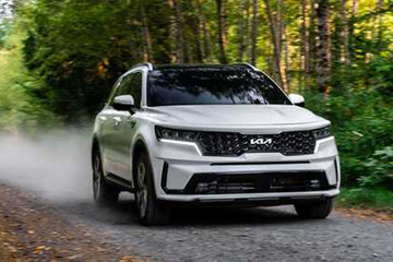 تصاویر | رونمایی کیا موتورز از سورنتو ۲۰۲۲