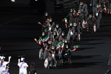 فریم به فریم تصاویری از رژه کاروان ایران در مراسم افتتاحیه پارالمپیک توکیو