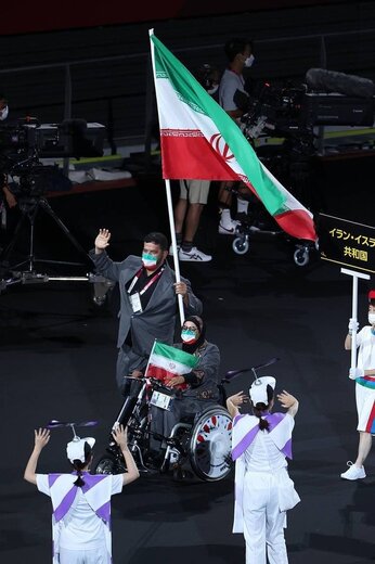 از پرچمداری نعمتی تا علاقه عکاسان به مهرزاد/عکس