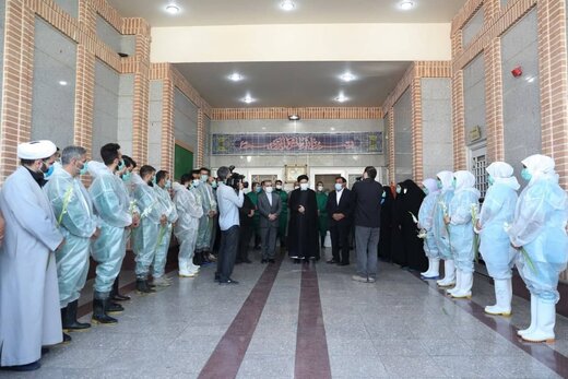 ببینید | قدردانی رئیس جمهور از کارکنان مجتمع عروجیان بهشت زهرا(س)