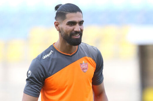 اولین تمرین اسدی با لباس پرسپولیس / عکس