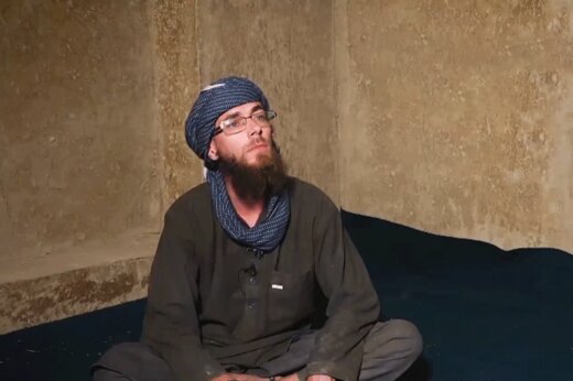 ببینید | از مصاحبه با تاجری داعشی که از فرانسه برای جهاد آمده تا زن داعشی اهل اندونزی!