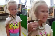 ببینید | ماجرای عجیب دختر 5 ساله روس که توسط مار گاز گرفته شد!