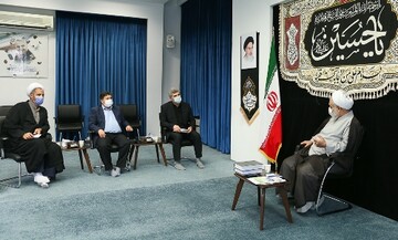 دیدار مدیرکل ثبت احوال استان قزوین با نماینده ولی فقیه در استان