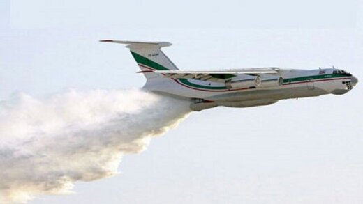 اعزام هواپیمای  وزارت دفاع برای اطفای حریق تالاب انزلی