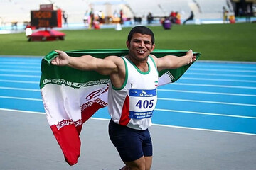 بیت سیاح نقره‌ای شد