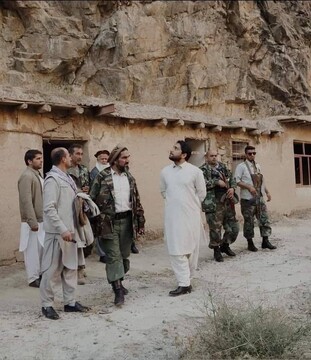 تصاویری از حضور امروز احمد مسعود در مرکز قرارگاه شُتَل