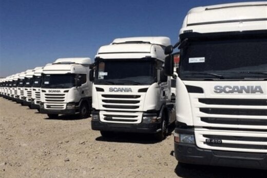 ببینید | ماجرای ۶۰۰۰ دستگاه کامیون دپو شده در گمرک چیست؟