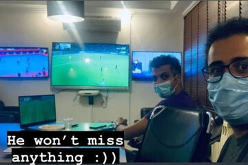 عکس | عادل فردوسی‌پور اینگونه عاشق و دیوانه فوتبال است