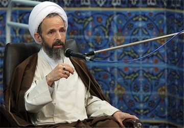 آیت الله رجبی: تزریق واکسن مطابق با قواعد عقلی و دینی است/ تشکیک در واکسیناسیون مبنایی عقلایی ندارد