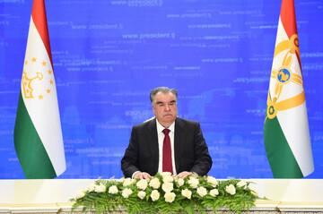 Rahmon felicitates 30th anniv. of Tajikistan-Iran relations