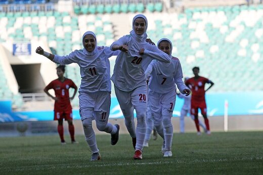 ببینید | ضربات پنالتی تیم ملی بانوان ایران در برابر اردن؛ صعود دختران فوتبالیست به جام ملت‌ها
