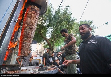 موکبهای خدمت رسانی به زائرین اربعین حسینی در اطراف بین الحرمین