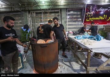 موکبهای خدمت رسانی به زائرین اربعین حسینی در اطراف بین الحرمین