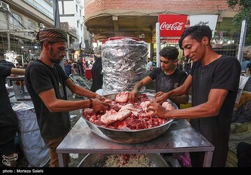 موکبهای خدمت رسانی به زائرین اربعین حسینی در اطراف بین الحرمین