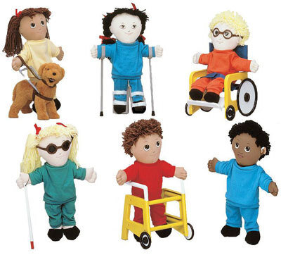 نقش عروسک‌های معلول در پذیرش افراد دارای معلولیت/ تصاویر