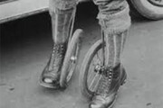 ببینید | اختراع اولین اسکیت و کفش‌چرخدار در سال 1923
