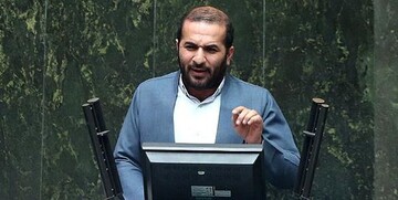 انتقاد عضو فراکسیون اهل سنت از تعطیل شدن نقد درون گفتمانی