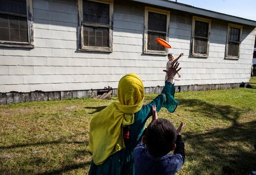 تصاویر | پناهجویان افغان در پایگاه نظامی "فورت مک کوی" در ویسکانسین آمریکا