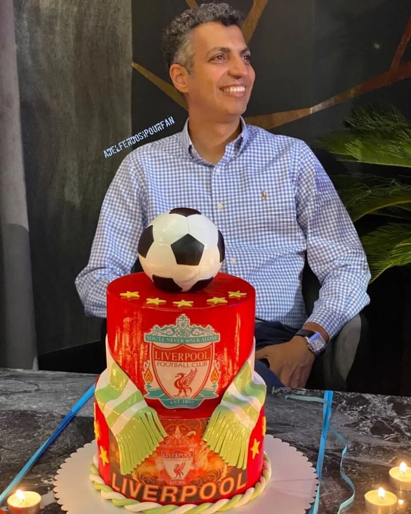 جشن تولد سورپرایزی بچه های رسانه ورزش برای عادل فردوسی پور