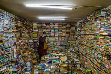 تصاویر | از نقاشی«دختر و بادکنک» بنکسی تا رنگ آمیزی کدوتنبل در دیدنی‌های امروز 