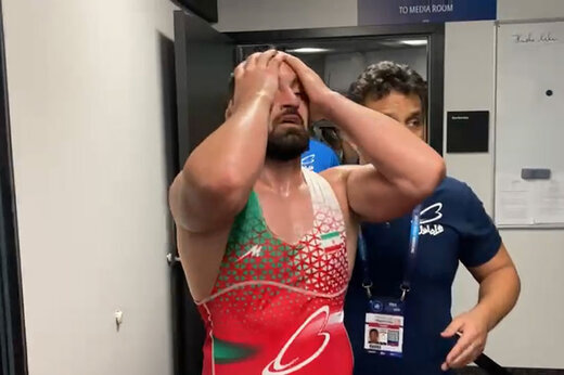 ببینید | ناراحتی شدید مجتبی گلیج پس از شکست در دیدار نیمه‌نهایی