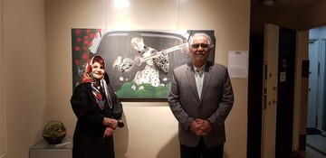تصاویر | گزارش تصویری نمایشگاه نقاشی آثار «شیما شوقی‌بیگی» با عنوان «گاه خویش» / مراسم اختتامیه نمایشگاه ۱۴ مهرماه برگزار خواهد شد