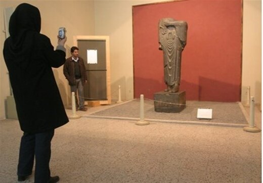 عکاسی در موزه ممنوع نیست!