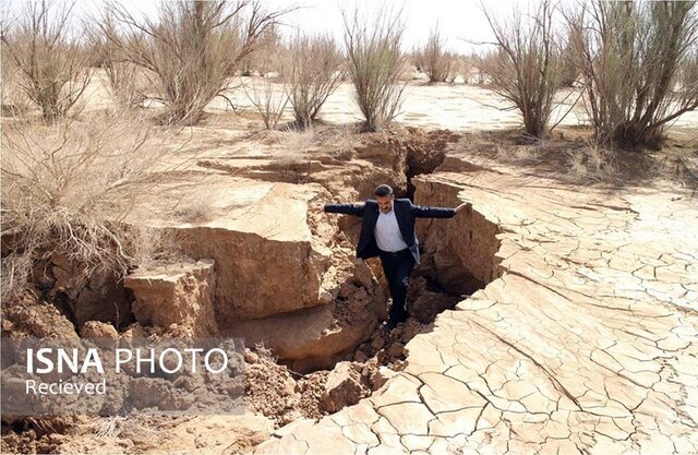 سیل‌های اخیر سیل‌های انسان‌ساز است/ ۱۷۵۰۰ کیلومترمربع در دشت مرکزی ایران تحت تاثیر فرونشست