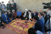 ببینید |  نشست صمیمانه رئیس جمهور و وزرا با خرماکاران و کشاورزان بوشهر