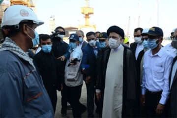 بازدید رییس جمهور از شرکت صنعتی دریایی ایران در بوشهر