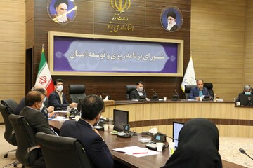 استاندار یزد: مدارس تا نیمه آبان ماه حضوری می شود