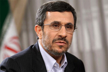 نظر احمدی‌نژاد درباره وقوع جنگ در منطقه/ مسئله هسته‌ای ایران بهانه است
