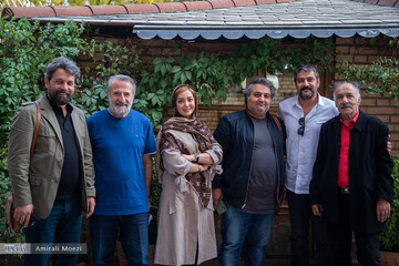 کافه خبر سریال در کنار پروانه‌ها