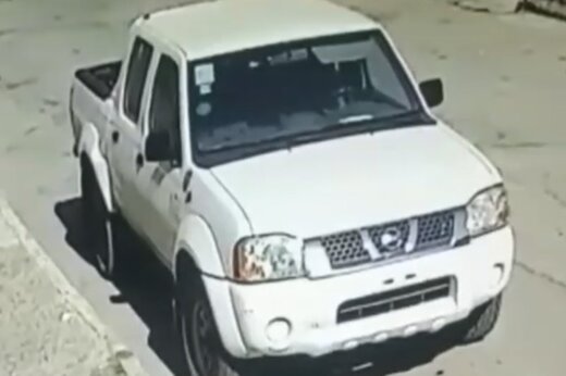 ببینید | سرقت پلاک‌های خودروی دولتی به راحتی آب خوردن 