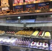 سقوط آزاد تقاضای کیک و شیرینی/ چرا شیرینی گران شد؟