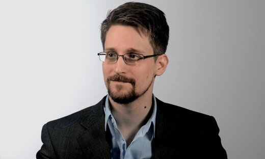 واکنش اسنودن به استرداد آسانژ از انگلیس به آمریکا