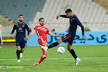 پرسپولیس ۲ – نساجی یک/ دومین پیروزی پیاپی سرخپوشان