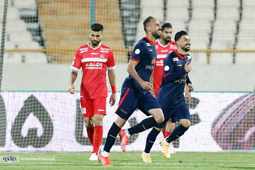 پرسپولیس ۲ – نساجی یک/ دومین پیروزی پیاپی سرخپوشان