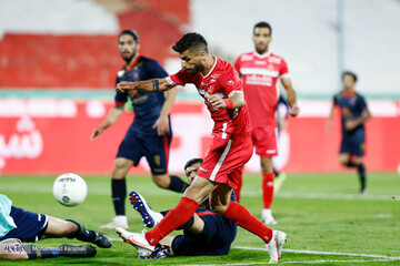 پرسپولیس ۲ – نساجی یک/ دومین پیروزی پیاپی سرخپوشان