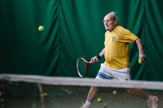 ببینید | جدال تماشایی رافائل نادال با خبرسازترین رقیب جهان؛ تنیس باز 97 ساله اوکراینی