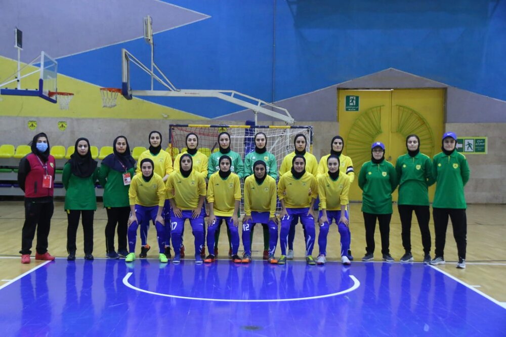 دیدار تیم های فوتسال بانوان پالایش نفت آبادان و فرهان ملارد