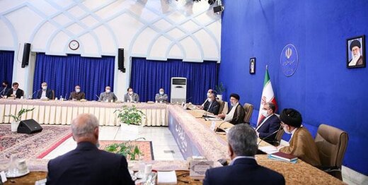 جزئیات دیدار مجمع نمایندگان استان تهران با  رئیسی/دستور رئیس جمهور درباره خودروهای دپو شده در گمرکات