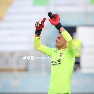 تصاویر | واکنش عجیب دروازه‌بان پرسپولیس به دوربین گوپرو