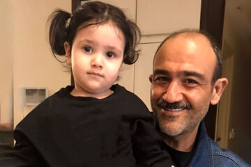 مهران غفوریان و دختر کوچکش در خانه جشنواره فیلم فجر/ عکس 