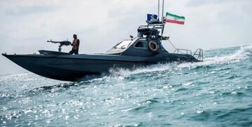 اولین تصاویر از برخورد سپاه پاسداران با ناوهای جنگی آمریکایی
