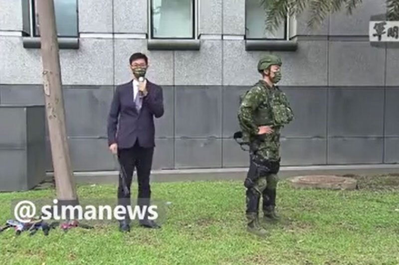 ببینید | لباسی که سربازان را به مرد آهنی تبدیل می کند!