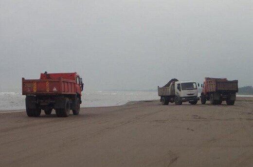 مواجه با پدیده «ماسه خواری» در سواحل خزر / تصویر