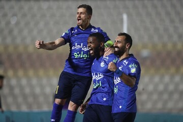 اتفاق عجیب بعد از بازی فجر و استقلال