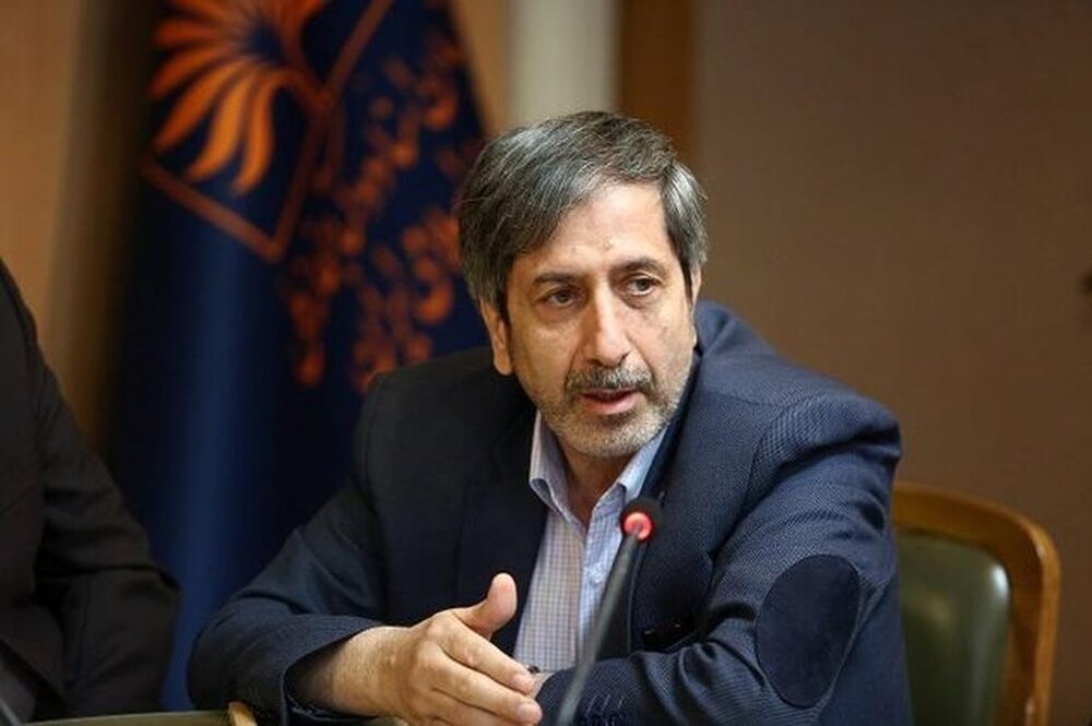 ایرانیها همواره دستی در آسمان داشتند و پایی در زمین